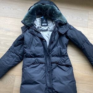 Peuterey Blue Puffer Jacket with Fur Collar